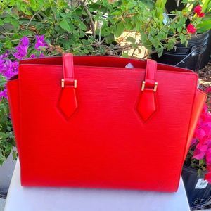 Authenticated Large LOUIS VUITTON RED EPI CALF LEATHER HANDBAG-Red Calf Leather